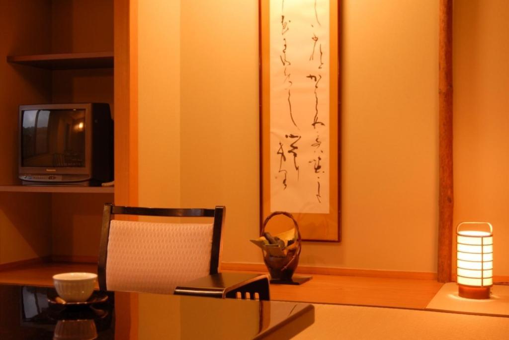 Marukyu Ryokan Izu  Habitación foto